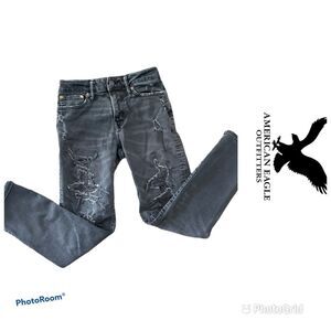 🦅  American Eagle AE Next Level Airflex Ripped Jeans ~ Size 26 x 28 🦅